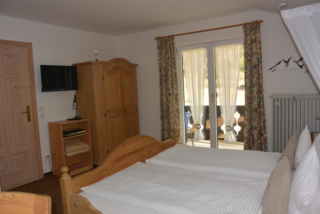 Gaestehaus Doering Mittenwald Luaran gambar