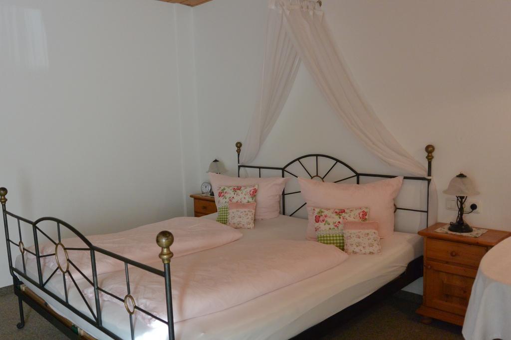 Gaestehaus Doering Mittenwald Luaran gambar